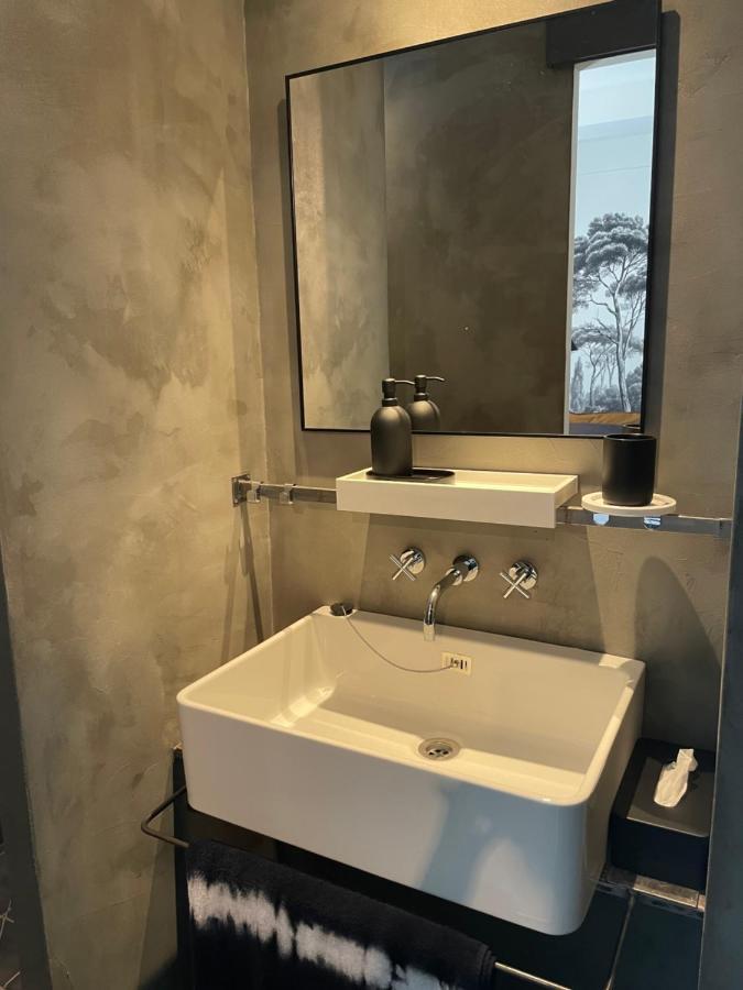 Madame Les Vans - Chambre D'Hotes - Charme Et Design Panzió Kültér fotó